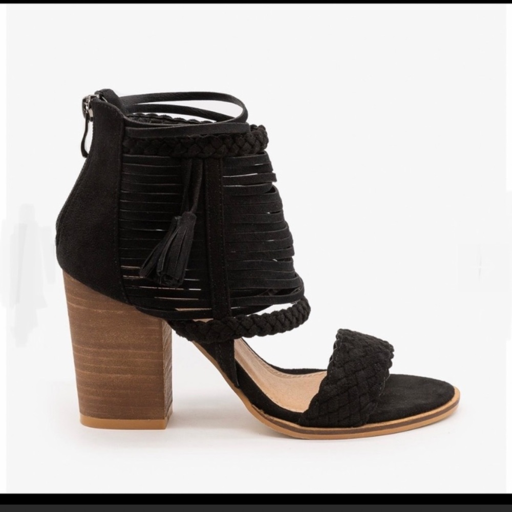 Beast Fashion Strappy Tassel Heels, Size 7.5